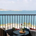 A Stylish Seaside Holiday Home